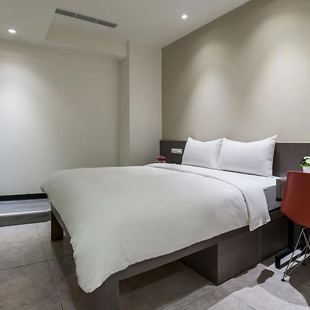 Cz Inn 101-4 Taipei Bagian luar foto