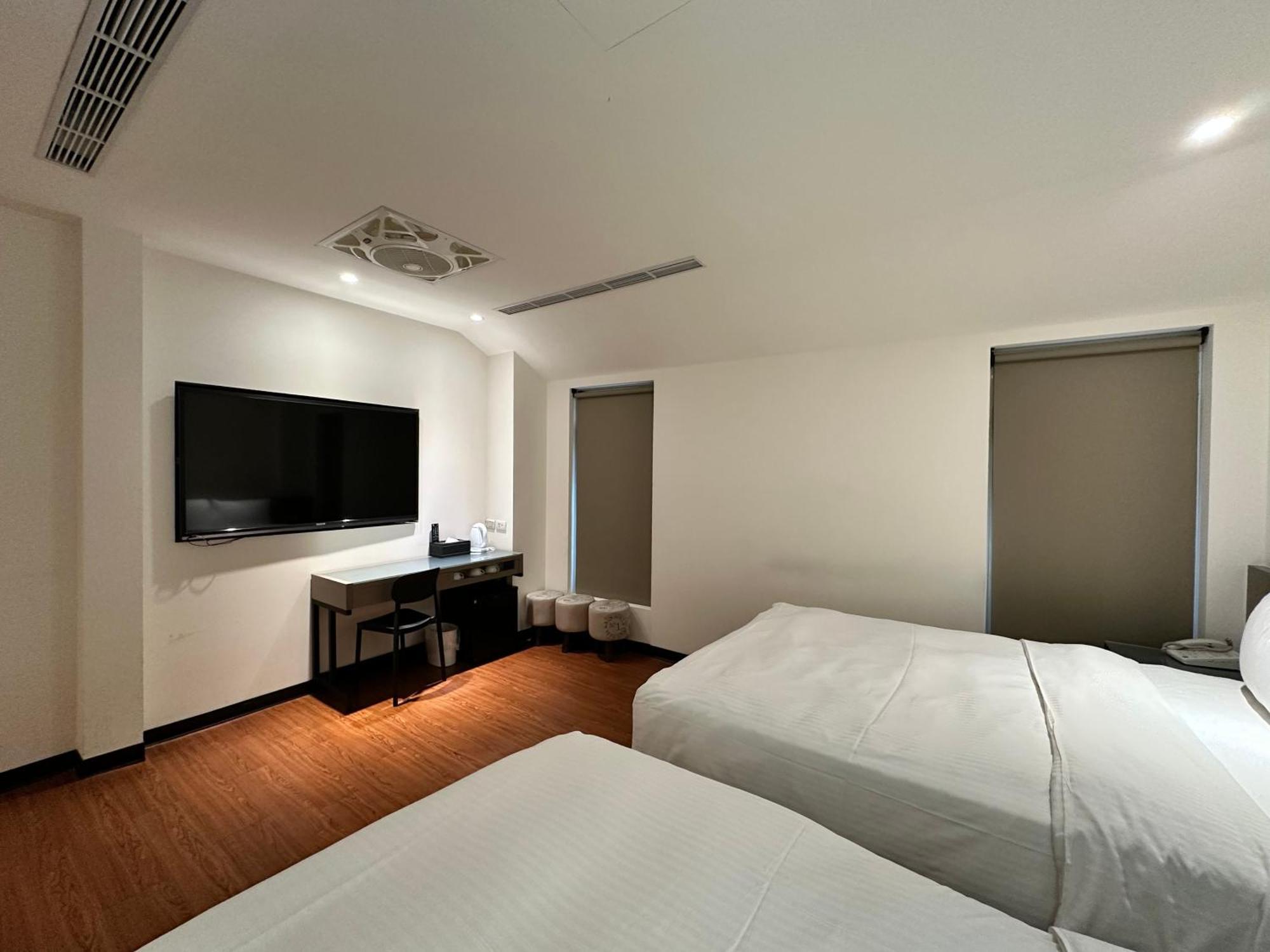 Cz Inn 101-4 Taipei Bagian luar foto